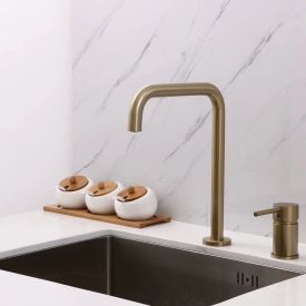 Staande wastafelmengkraan – goudkleurig– onderhoudsvriendelijk